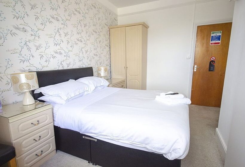 ペンション Headlands  Room Only Accommodation