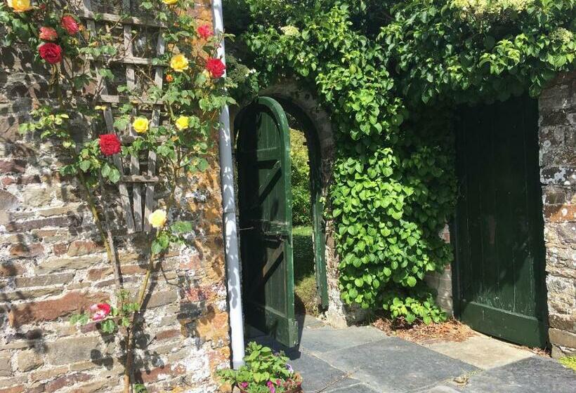 פנסיון Instow Barton