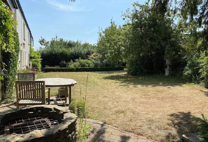 膳宿费 Munden House