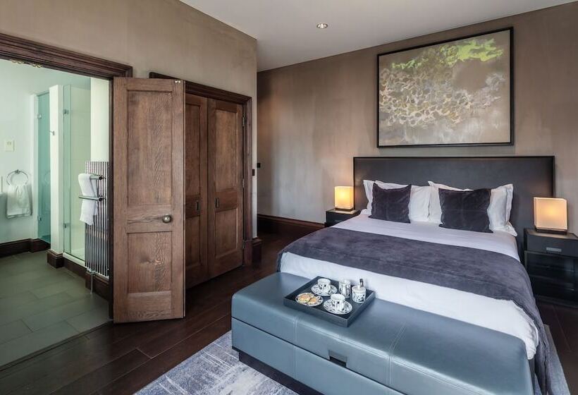 膳宿费 Penrhiw Priory