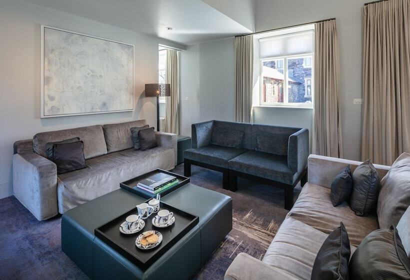 膳宿费 Penrhiw Priory