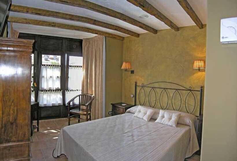 پانسیون Posada Spa Privilegio De Vara