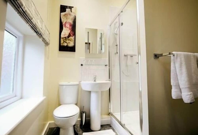 بنسيون The Coaching Barns