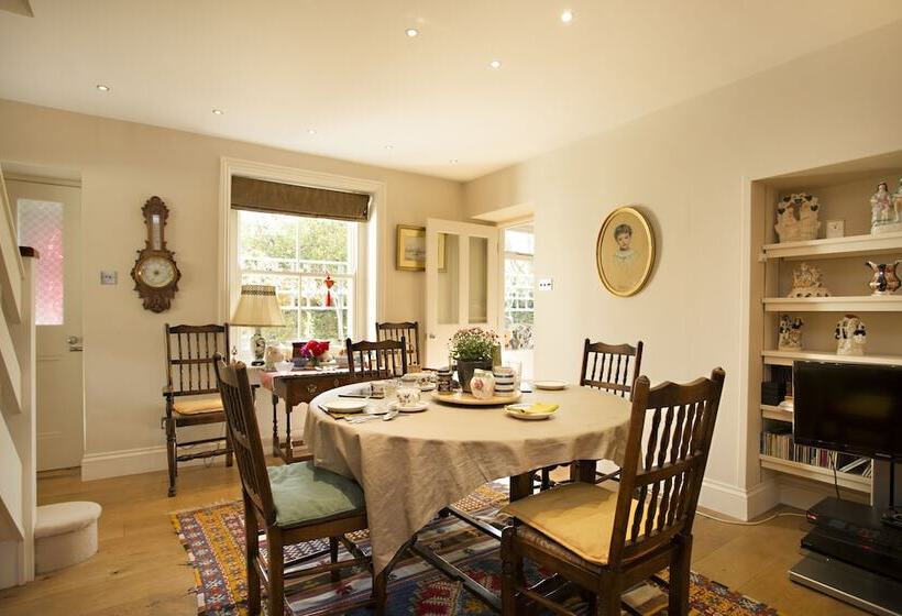 膳宿费 Turks Hall