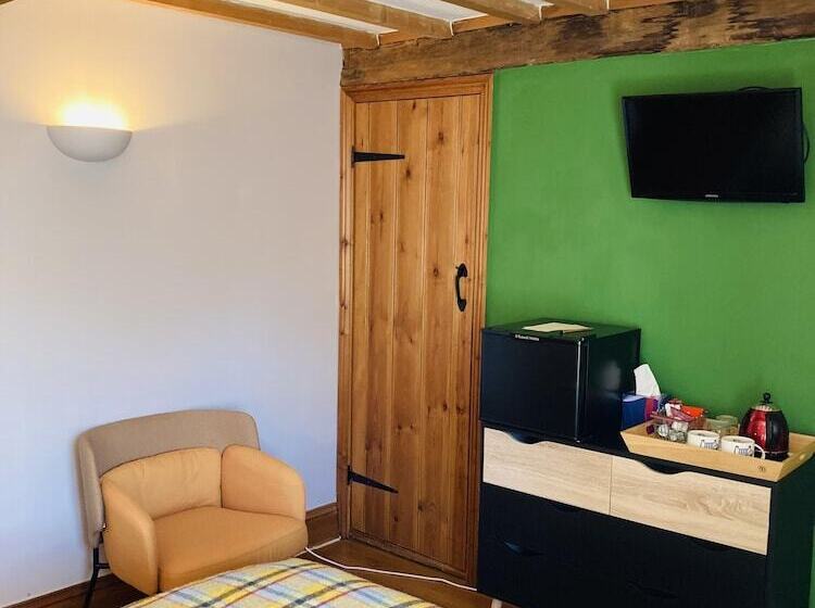 Riverside Bed & Breakfast