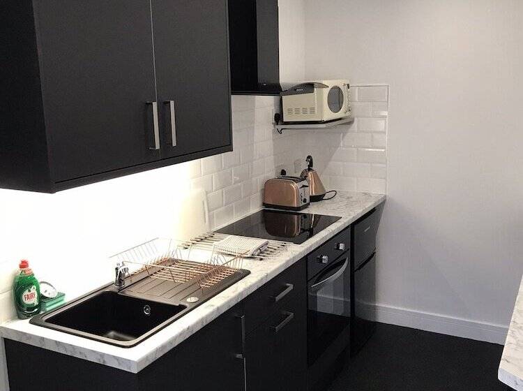 Shores Holiday Apartments