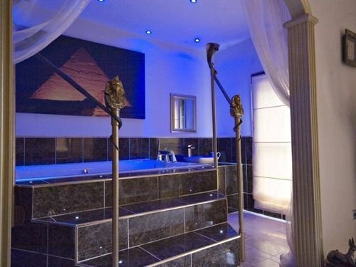 مبيت وإفطار St Hildas Boutique