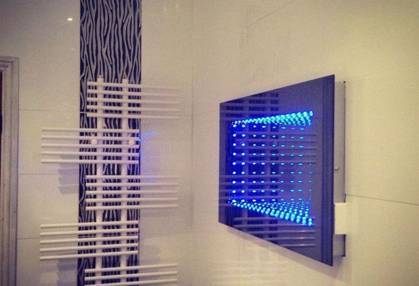 مبيت وإفطار St Hildas Boutique