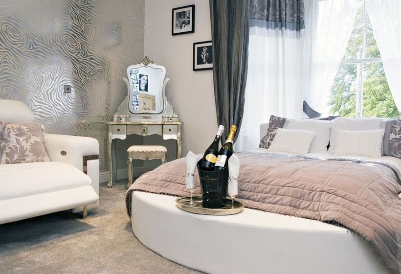 مبيت وإفطار St Hildas Boutique