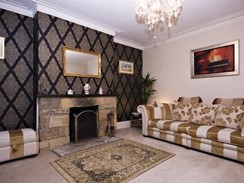 مبيت وإفطار St Hildas Boutique