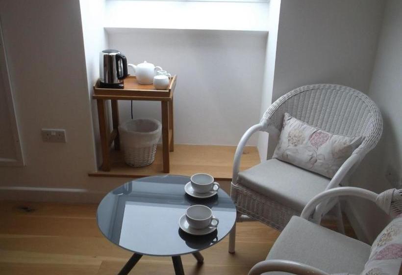 St Merryn Bed And Breakfast