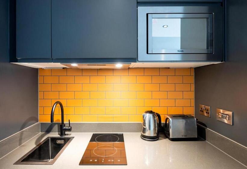 Staycity Aparthotels London Greenwich High Road