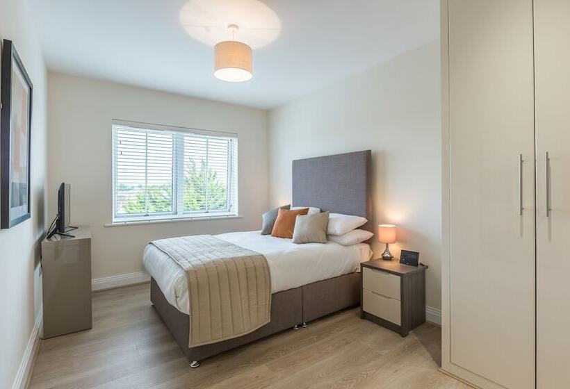 The Heights At Athena Court