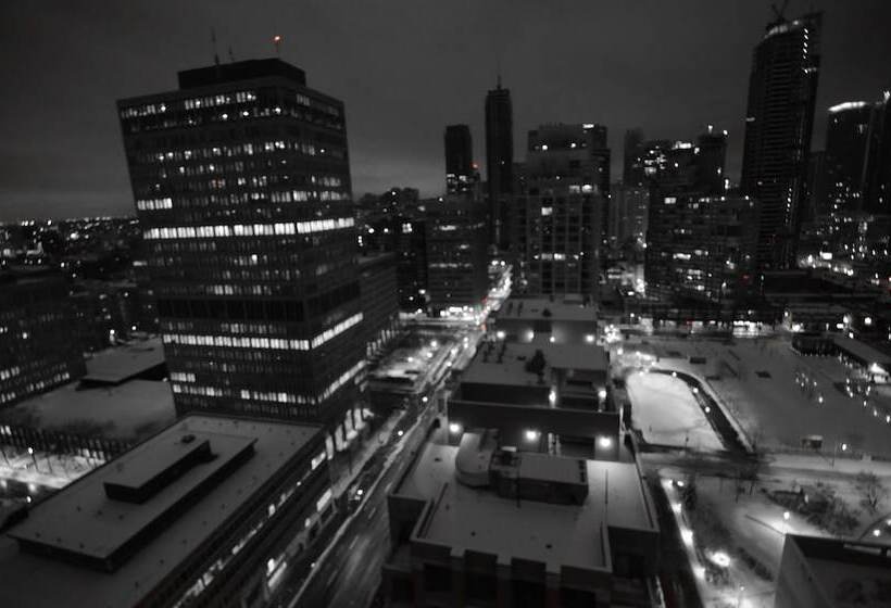 Toronto Escape   The Ruby Pink Suite