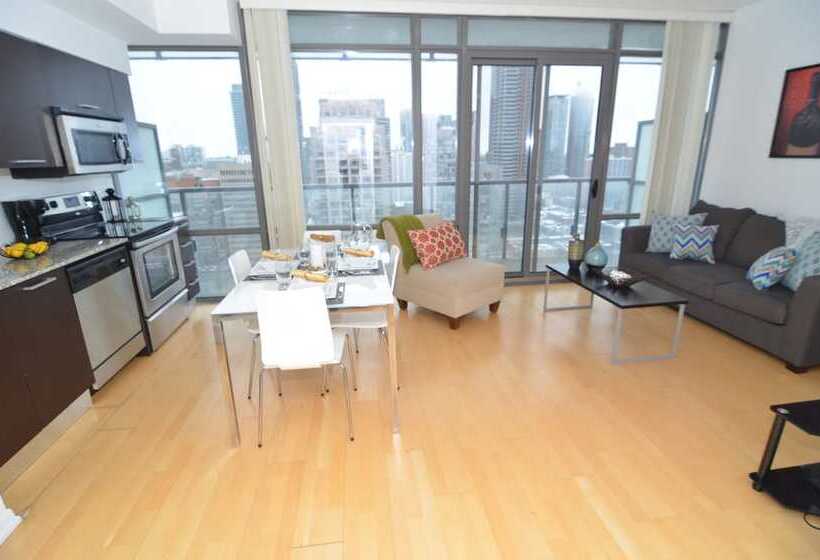 Toronto Escape   The Ruby Pink Suite