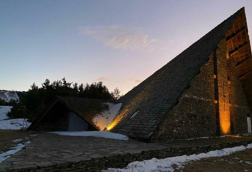 Отель Montlo Relais Des Cerfs