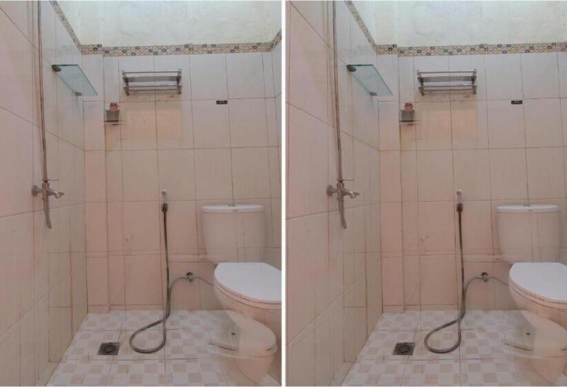 酒店 Oyo 92111 Dinda Homestay Syariah