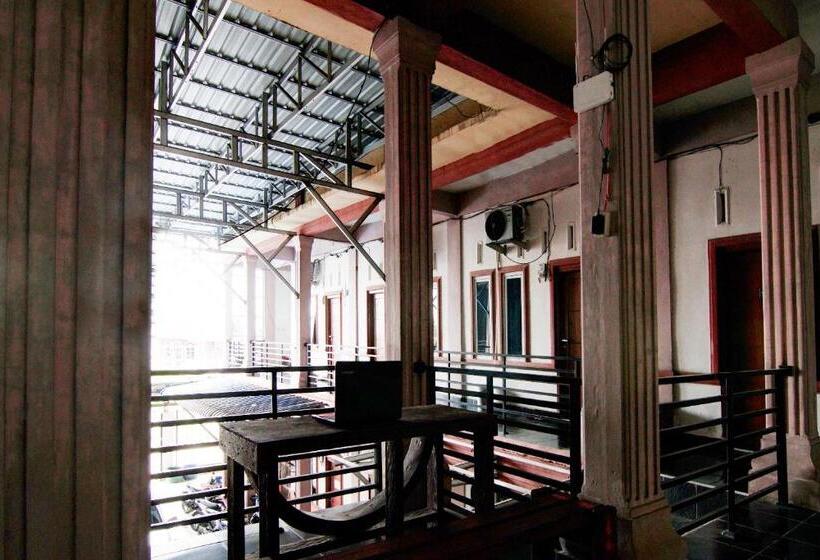 酒店 Oyo 92111 Dinda Homestay Syariah