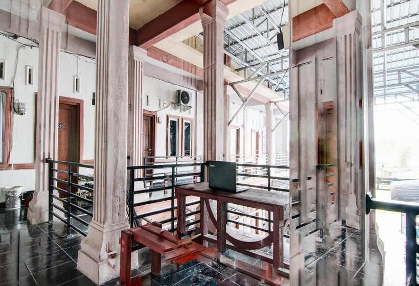 酒店 Oyo 92111 Dinda Homestay Syariah