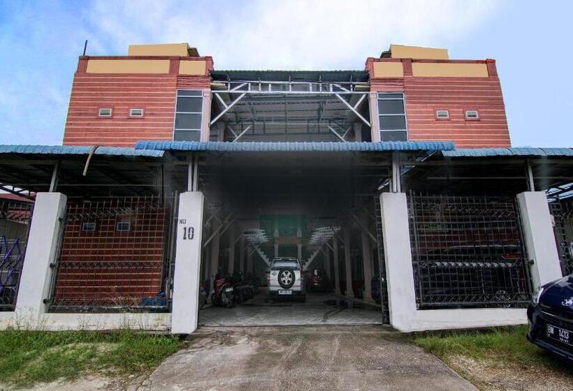 酒店 Oyo 92111 Dinda Homestay Syariah