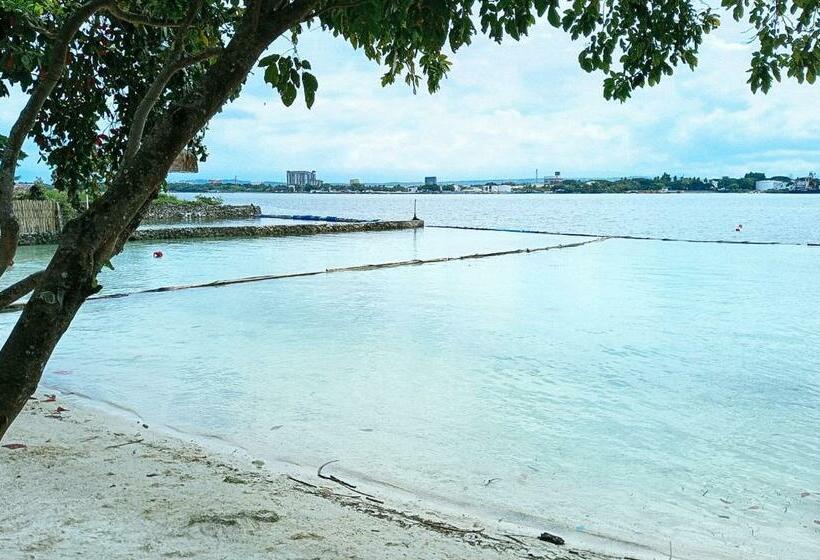 فندق Reddoorz @ Altavista Beach Resort Samal