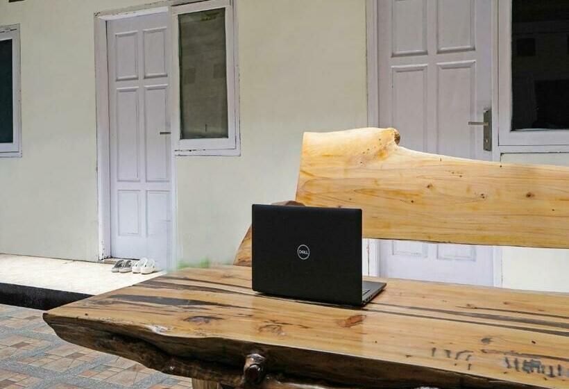 호텔 Spot On 91993 Pondok Hs Padalarang Syariah