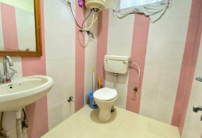 펜션 Purnima  Mountain & River View