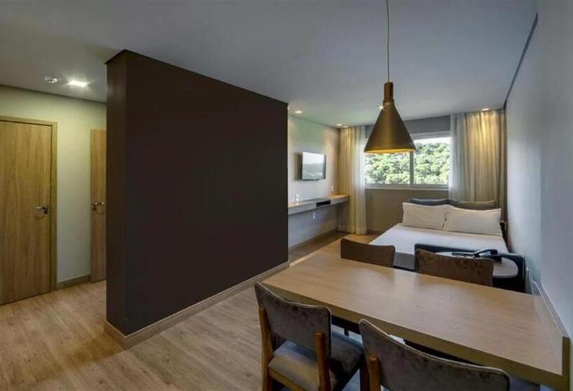 Курорт Laghetto Golden Gramado