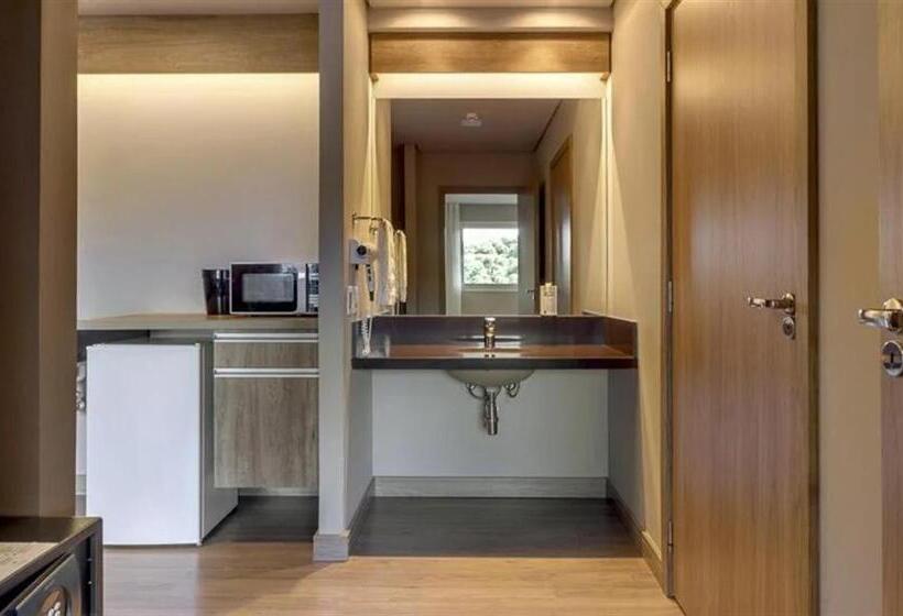 Курорт Laghetto Golden Gramado