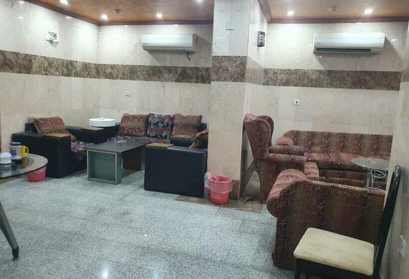 Отель الراوي العزيزية