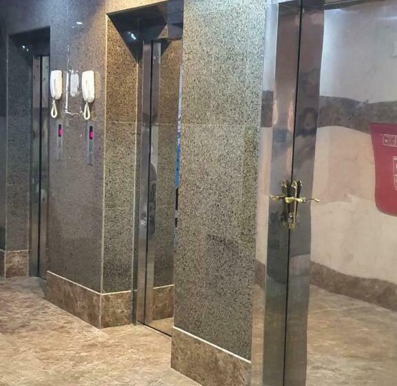 Отель الراوي العزيزية