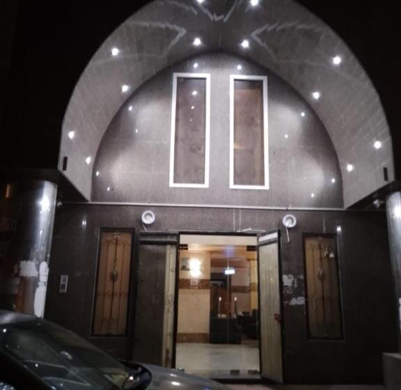 Отель الراوي العزيزية