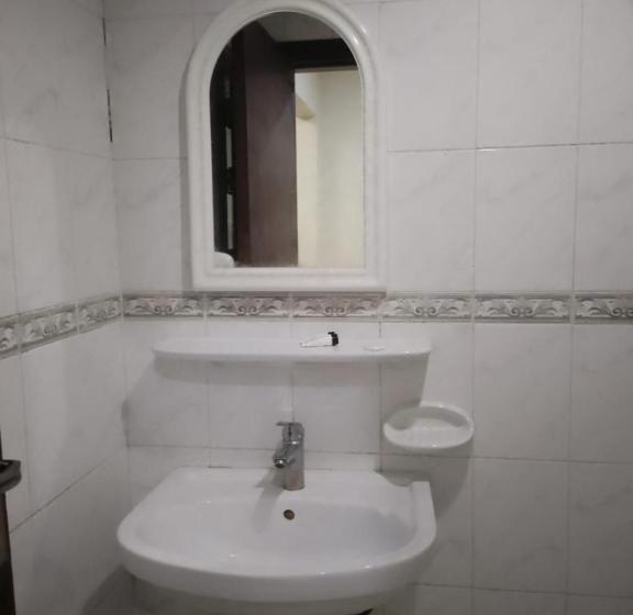 Отель الراوي العزيزية