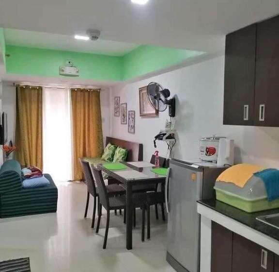 Condominium Ec Accommodation