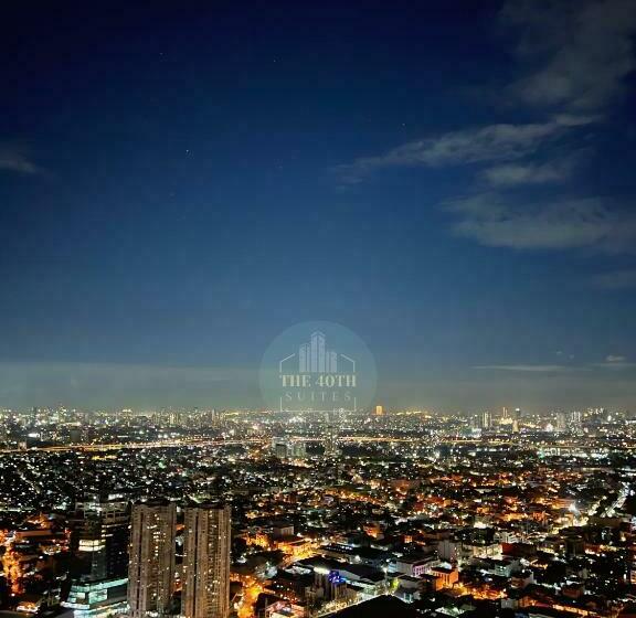 호텔 54th Floor Cityskyline View