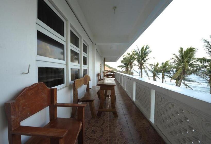 فندق Batanes Seaside Lodge & Restaurant
