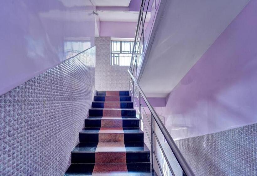 Hotel O Guru Nanak Residency