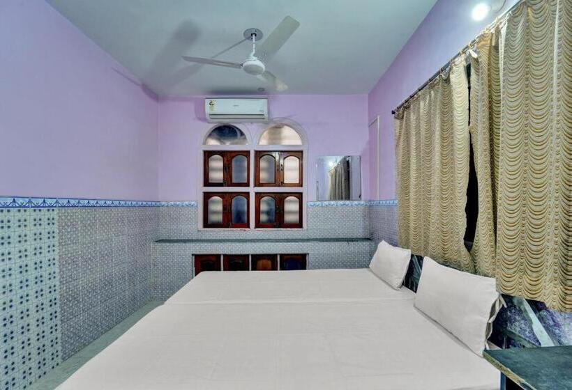 Hotel O Guru Nanak Residency