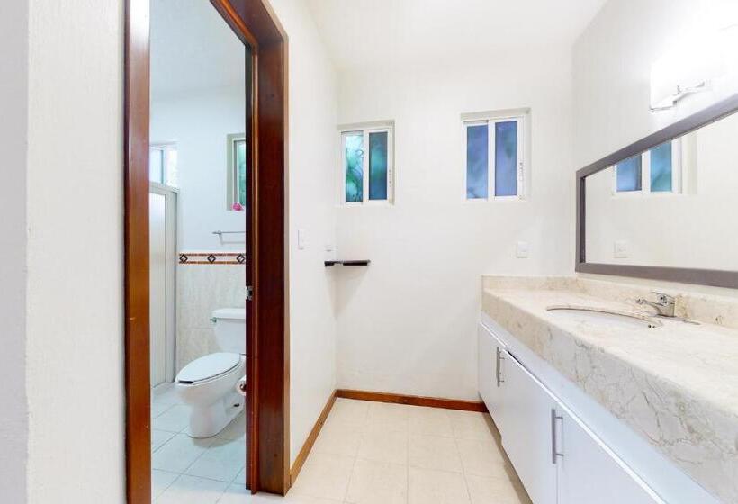 בית מלון כפרי Mahahual 2