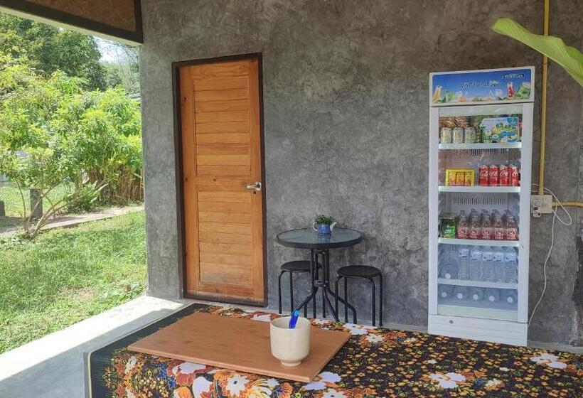 בית מלון כפרי Our Village Farmstay Kohmook