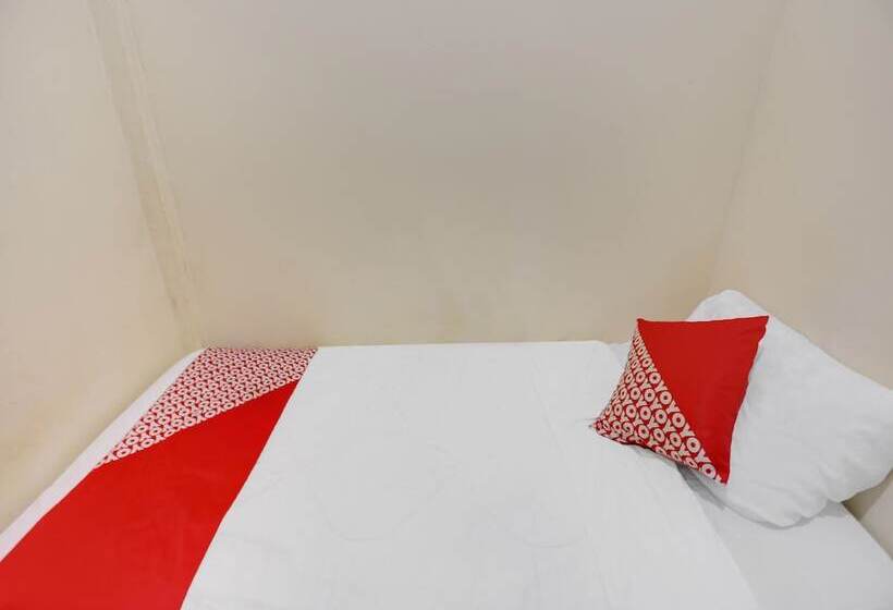 酒店 Spot On 91968 Penginapan Saweri Gading