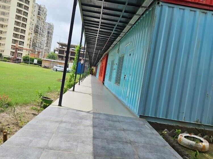 酒店 Vrinda Resort By Dcrest Vridavan