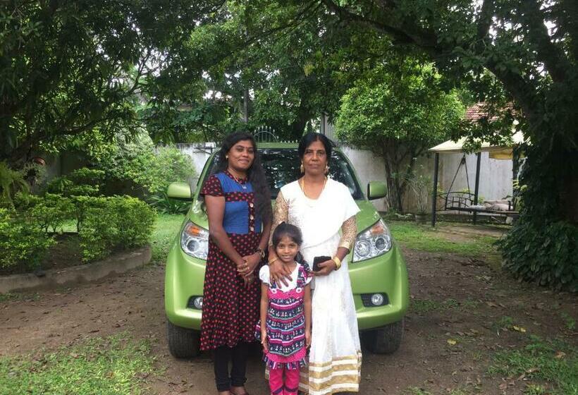 펜션 Ishadi Resort