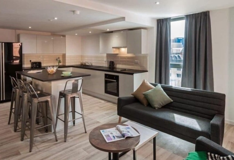 펜션 Modern Rooms In Coventry