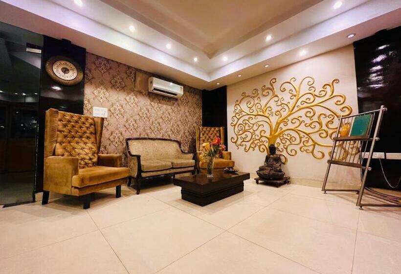 בית מלון כפרי The Reo Near Har Ke Pauri Road  Haridwar