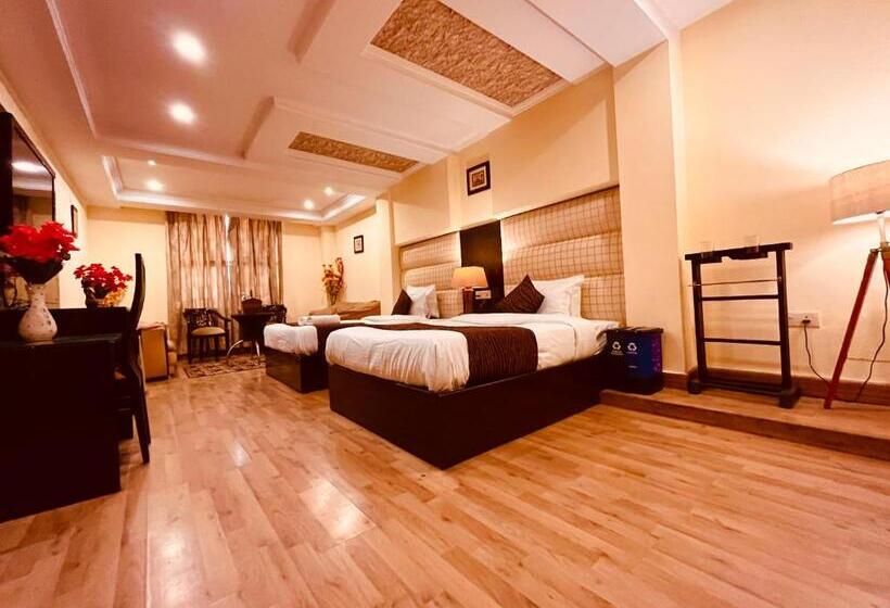 בית מלון כפרי The Reo Near Har Ke Pauri Road  Haridwar