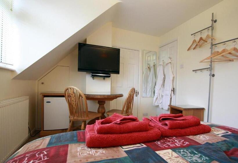 Abacus Bed And Breakfast, Blackwater, Hampshire