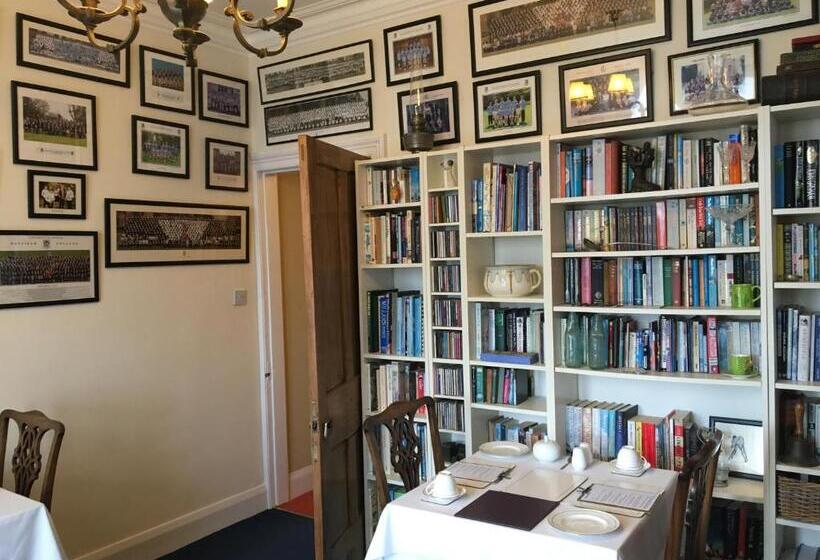 Ashbury Bed & Breakfast