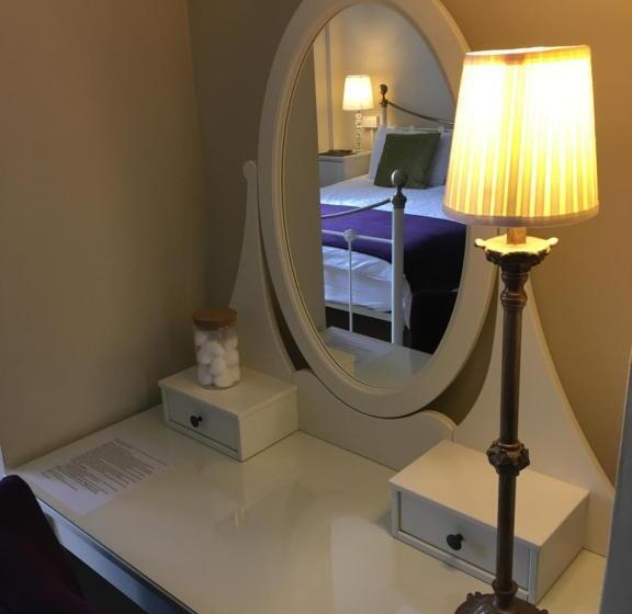 Ashbury Bed & Breakfast