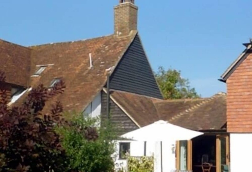 Bed And Breakfast Dunsfold